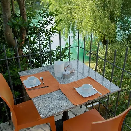 Bed & Breakfast Flumen *
